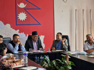 मन्त्रालय र मातहतका निकायहरुको सेवा सरल र सहजरुपमा पुर्याउन कृषिमन्त्री अधिकारीको निर्देशन , किसानले चैते धानको उचित मुल्य नपाएकोमा मन्त्रालयको ध्यानाकर्षण