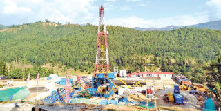 दैलेखमा देखिएको मिथेन ग्यास घरायसी प्रयोजनका साथै सवारीसाधनमा प्रयोग गर्न सकिने