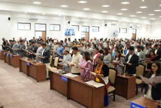 नवनिर्वाचित प्रतिनिधिसभा सदस्यद्वारा गोपनीयताको शपथ